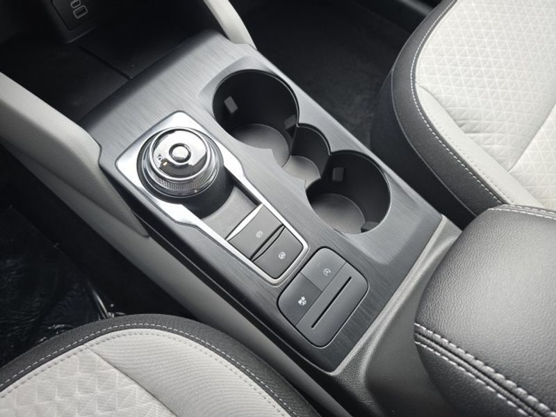 2025 Ford Escape Active photo 17