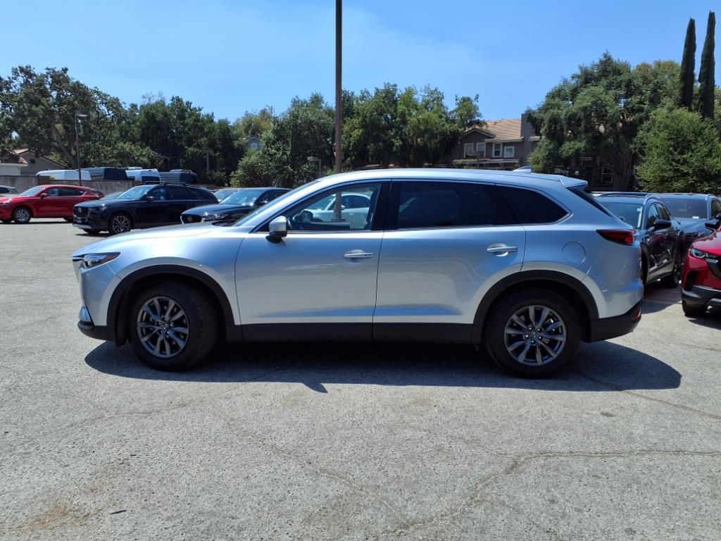 2023 Mazda CX-9 Touring photo 3