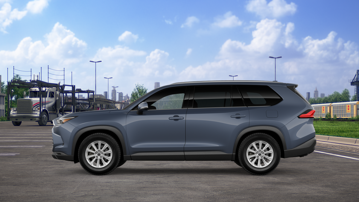 2026 Toyota Highlander Hybrid XLE photo 4
