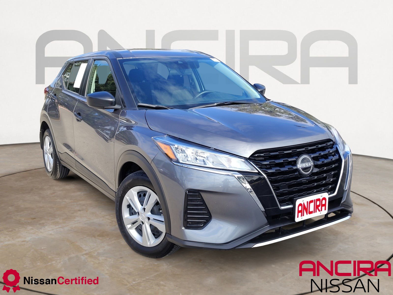 2024 Nissan Kicks S's photo