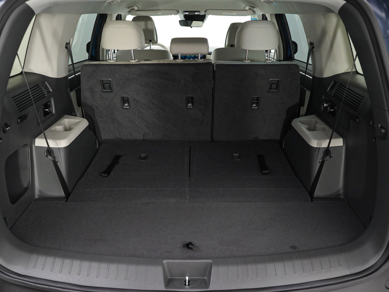 2025 Hyundai Santa Fe SEL photo 8