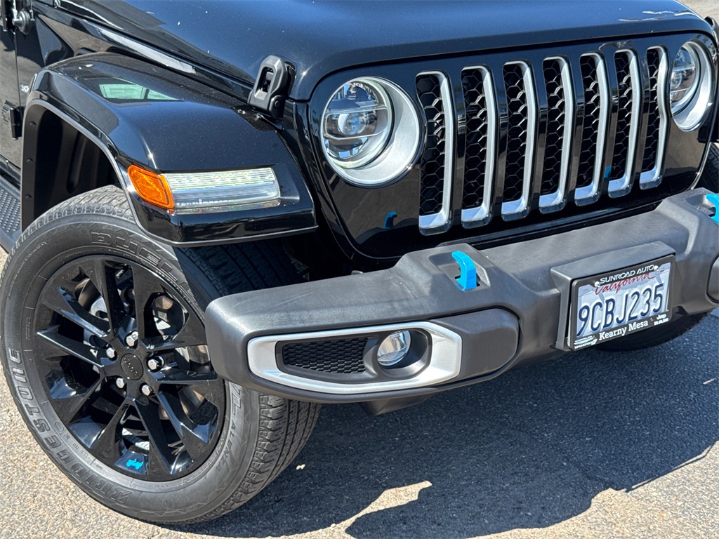 2022 Jeep Wrangler Unlimited Sahara 4xe photo 3