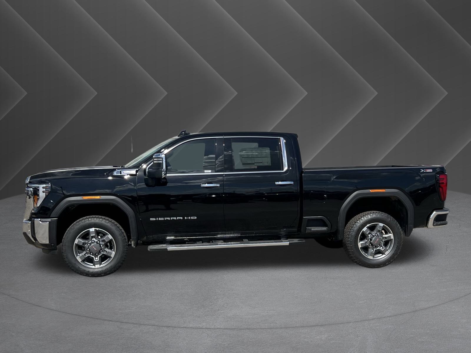 2025 Gmc Sierra HD SLT photo 2