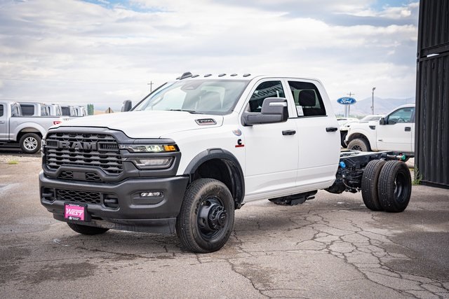 2025 Ram 3500 Tradesman photo 11