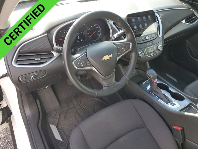 2024 Chevrolet Malibu RS photo 2