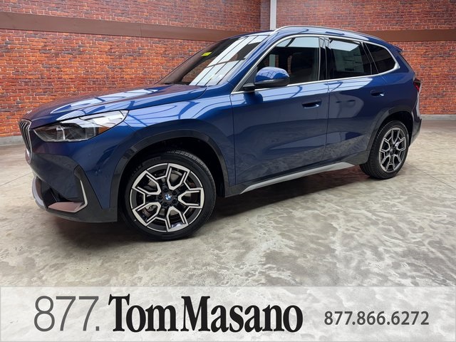 2025 BMW X1 28i's photo