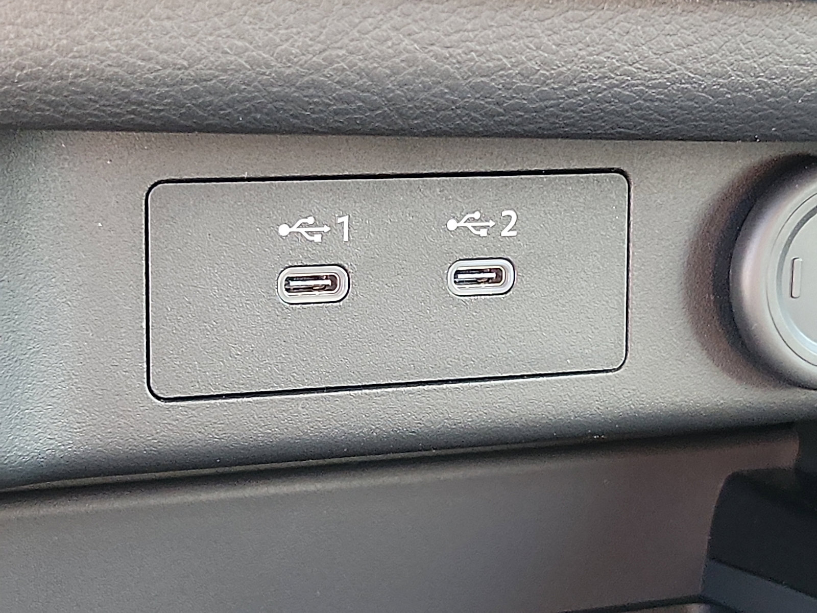 2025 Nissan Rogue S photo 14