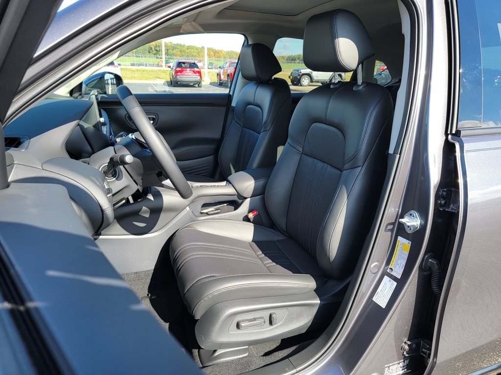 2026 Honda HR-V EX-L photo 2