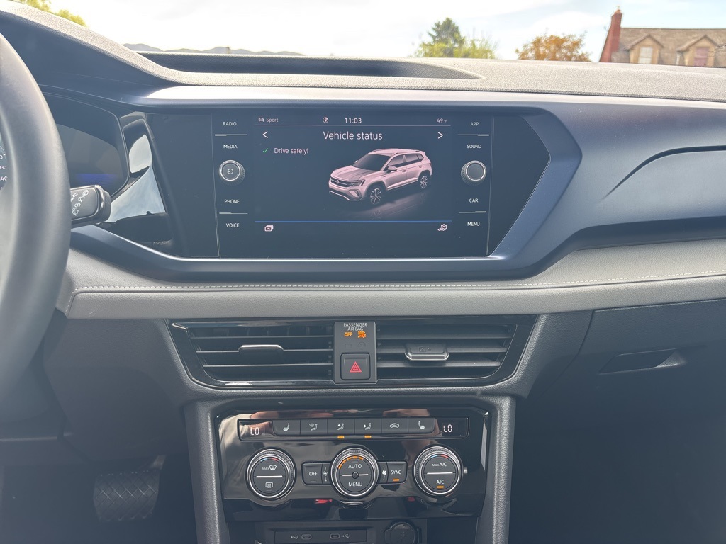 2024 Volkswagen Taos SE photo 13