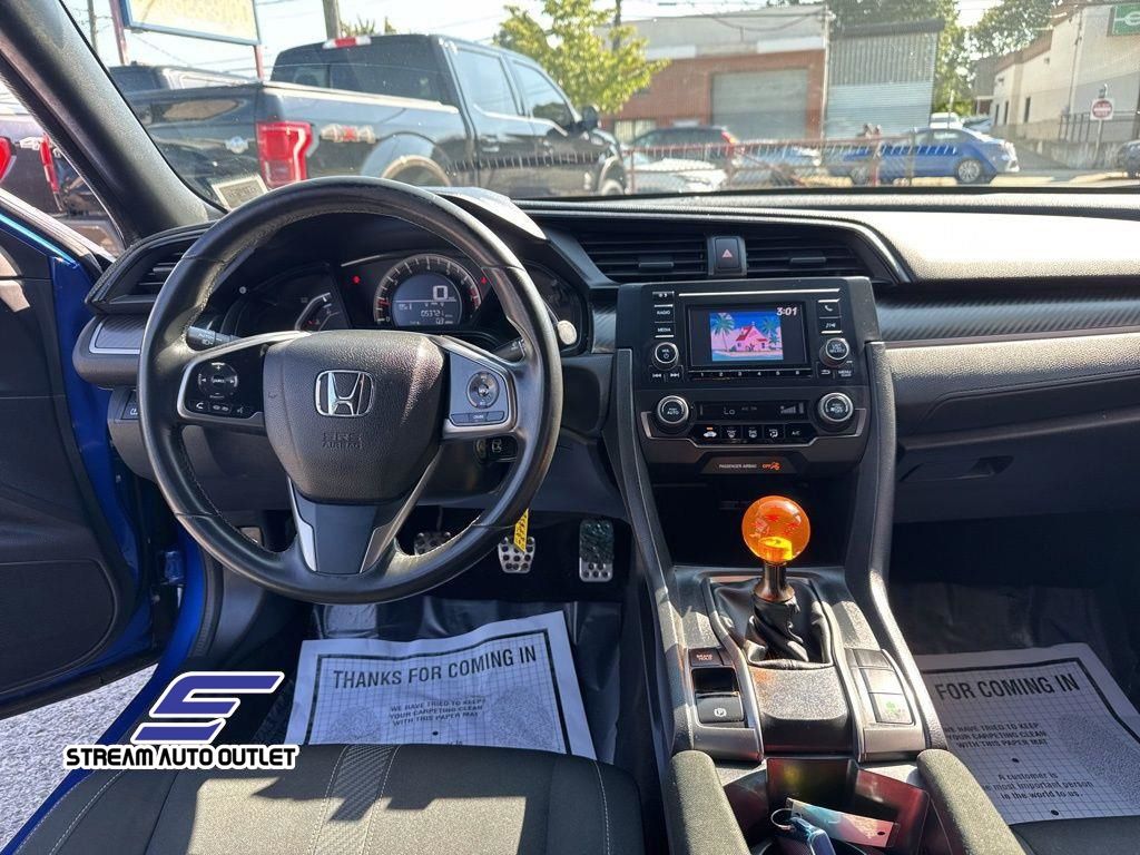 2018 Honda Civic Sport photo 22