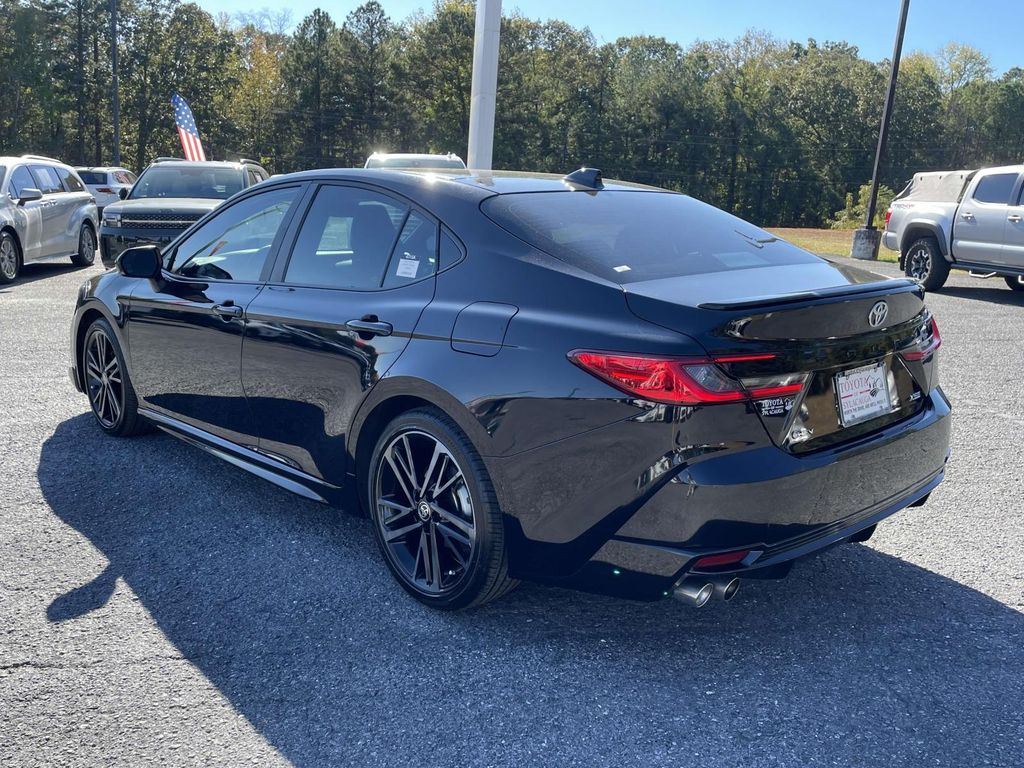 2025 Toyota Camry Hybrid XSE photo 4