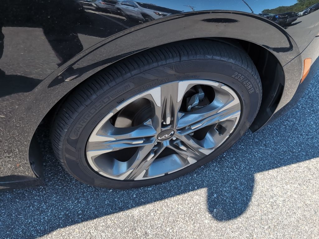 2022 Kia K5 EX photo 8