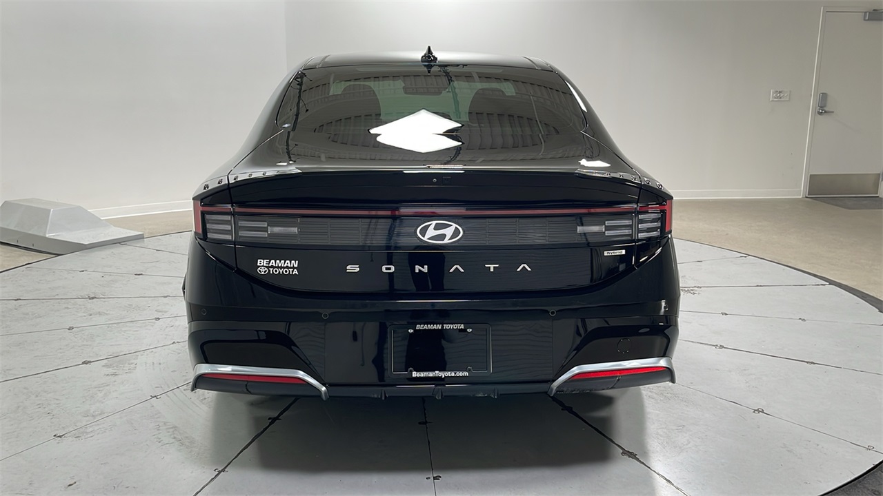 2025 Hyundai Sonata Hybrid Limited photo 4