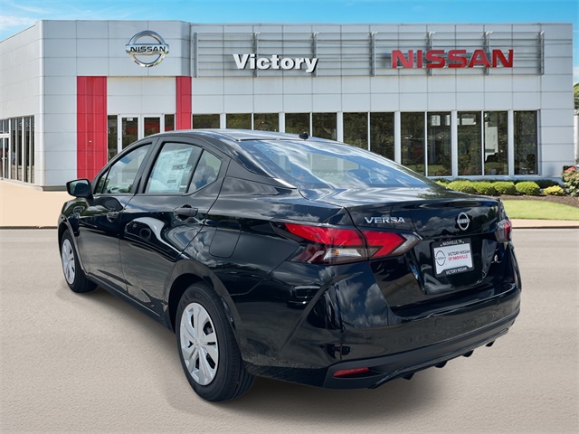 2025 Nissan Versa 1.6 S photo 4