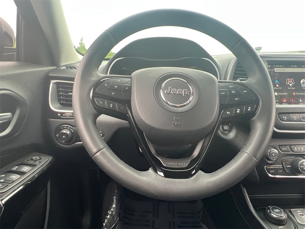 2023 Jeep Cherokee Altitude photo 9