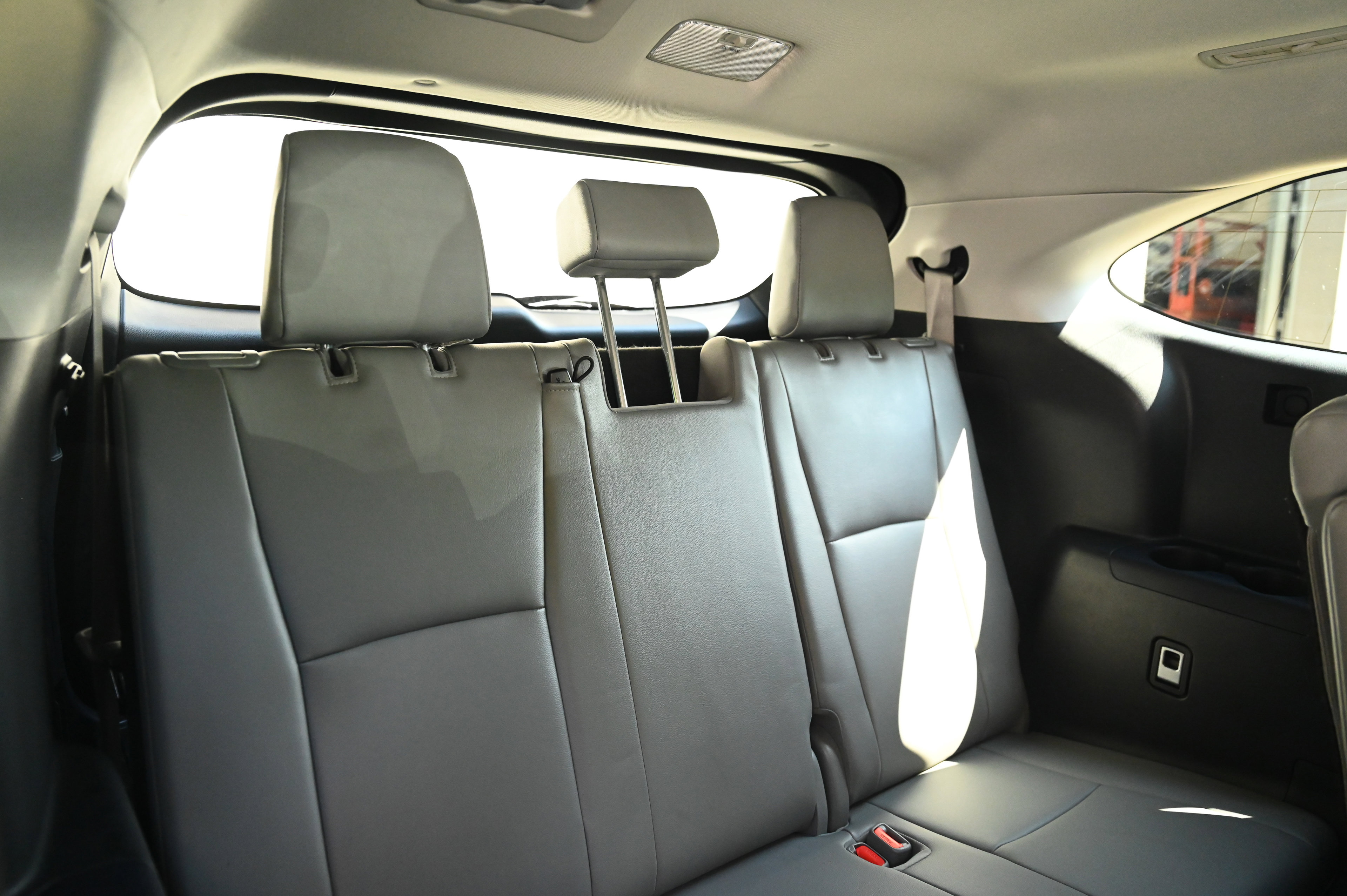 2021 Toyota Highlander XLE photo 29