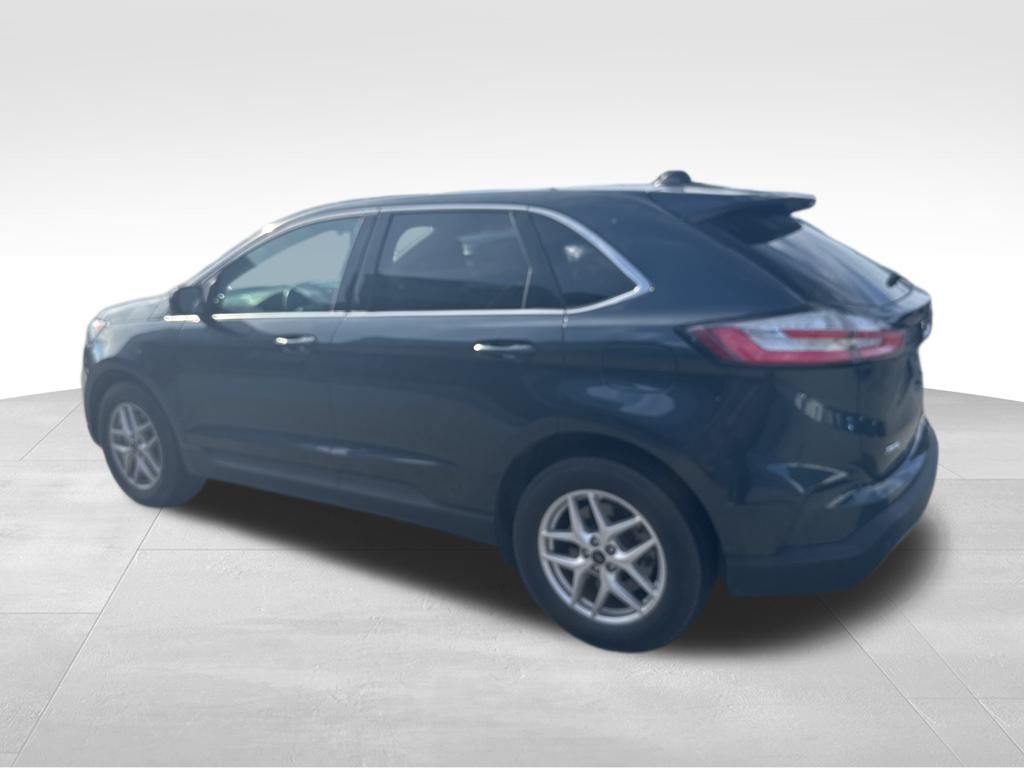2023 Ford Edge SEL photo 3