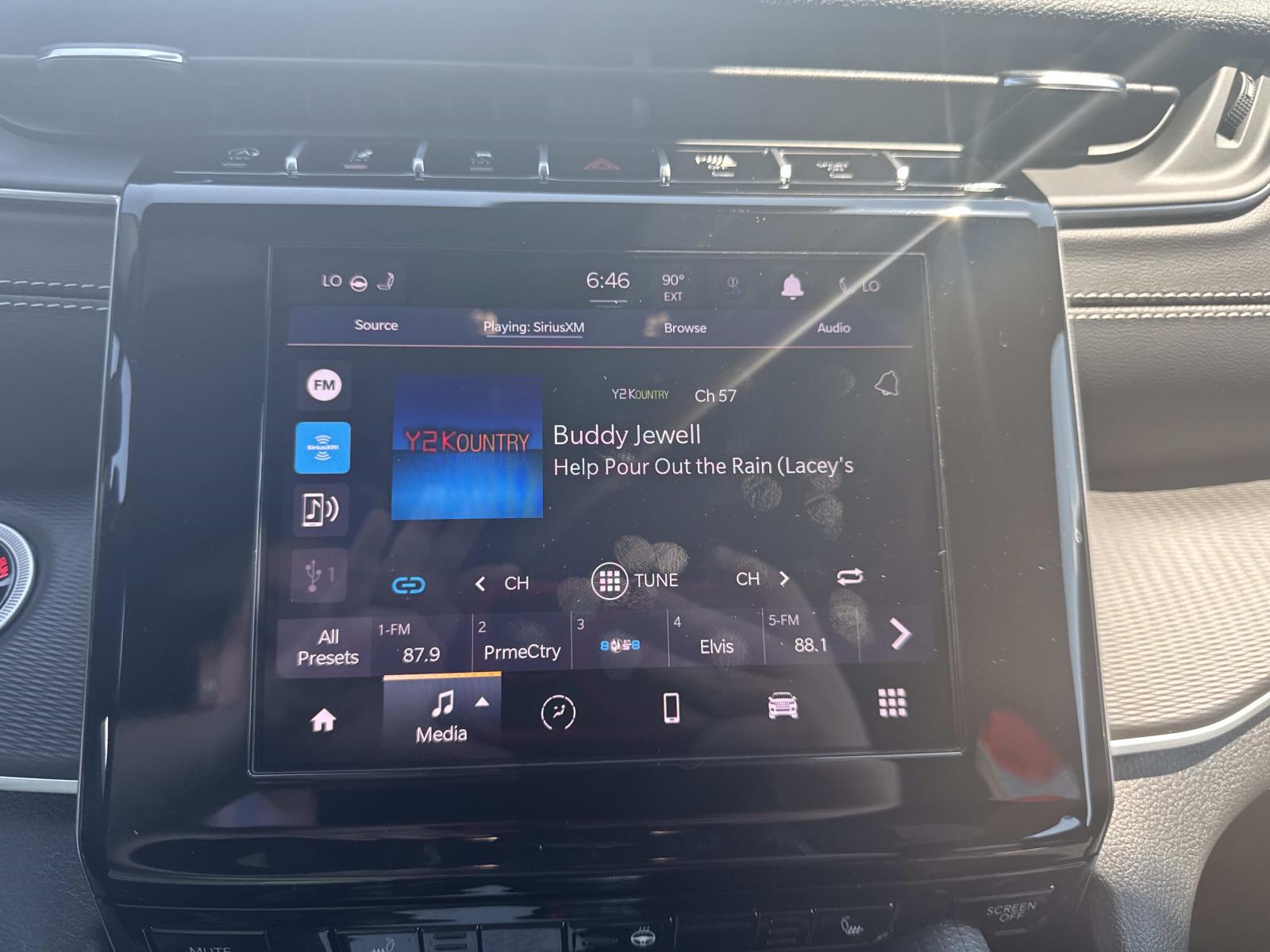2025 Jeep Grand Cherokee Altitude photo 10