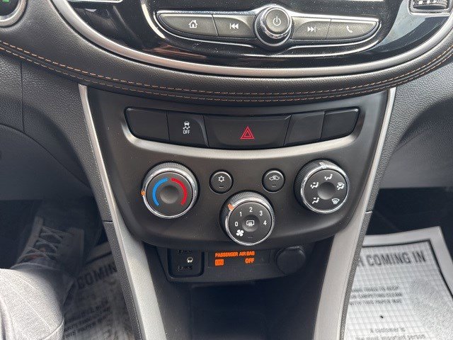 2022 Chevrolet Trax LT photo 22