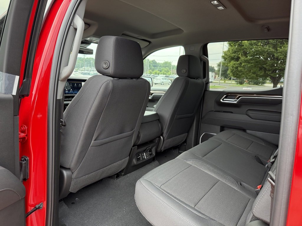 2025 Chevrolet Silverado 1500 LT photo 15
