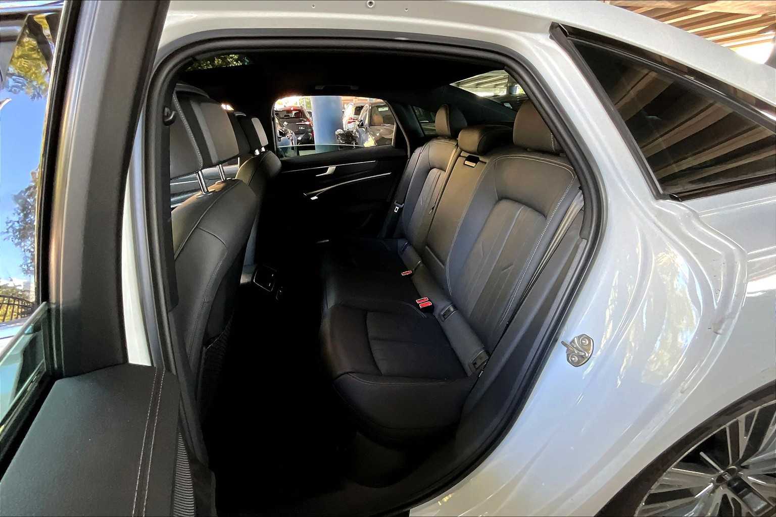 2023 Audi A6 Quattro Premium Plus photo 18