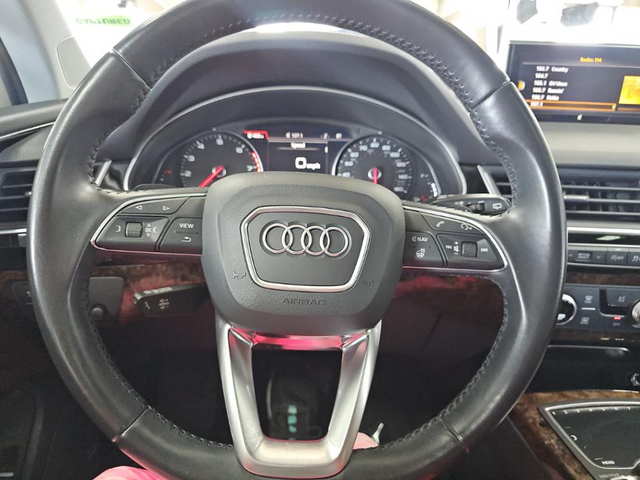 2018 Audi Q7 3.0T Premium Plus photo 7