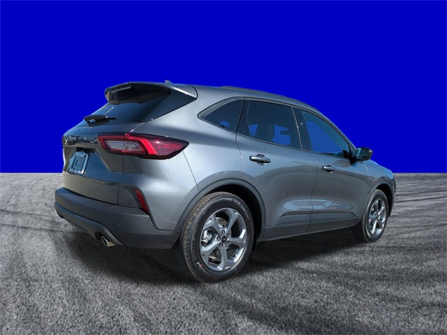 2026 Ford Escape ST-Line photo 4