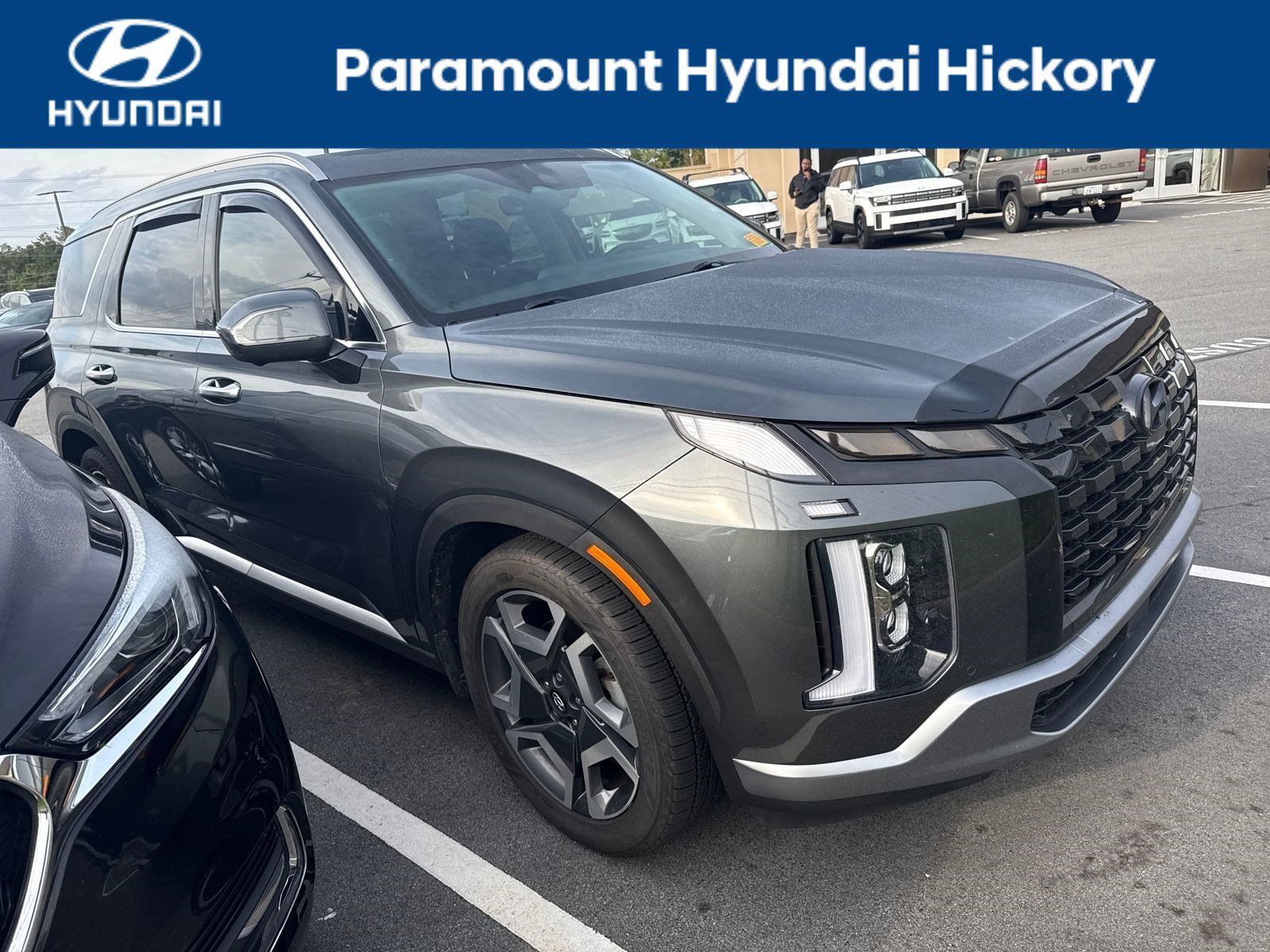 2024 Hyundai Palisade Limited photo 3