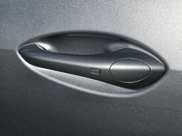 2026 Chevrolet Trax ACTIV photo 2