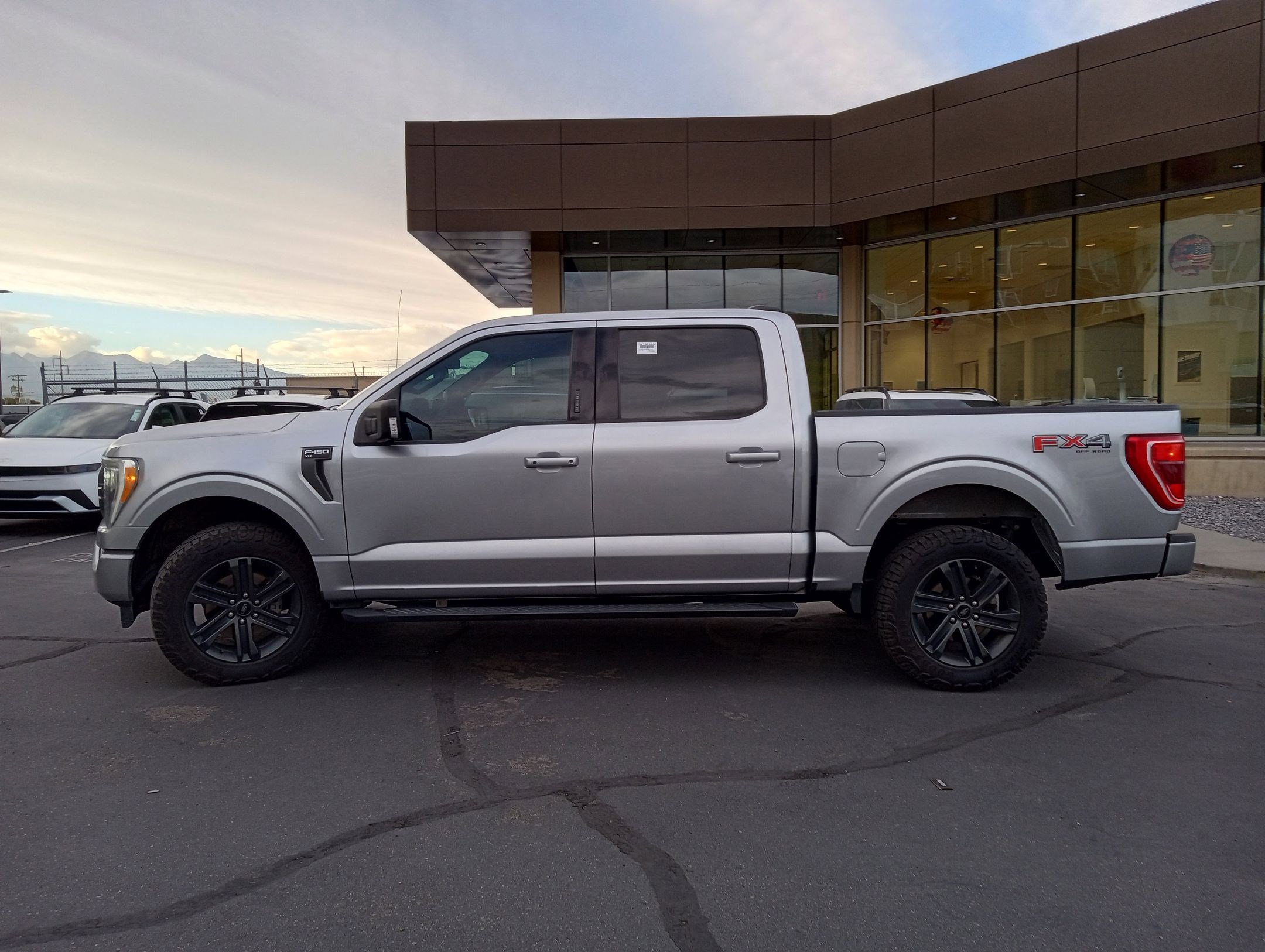 2021 Ford F-150 XLT photo 6