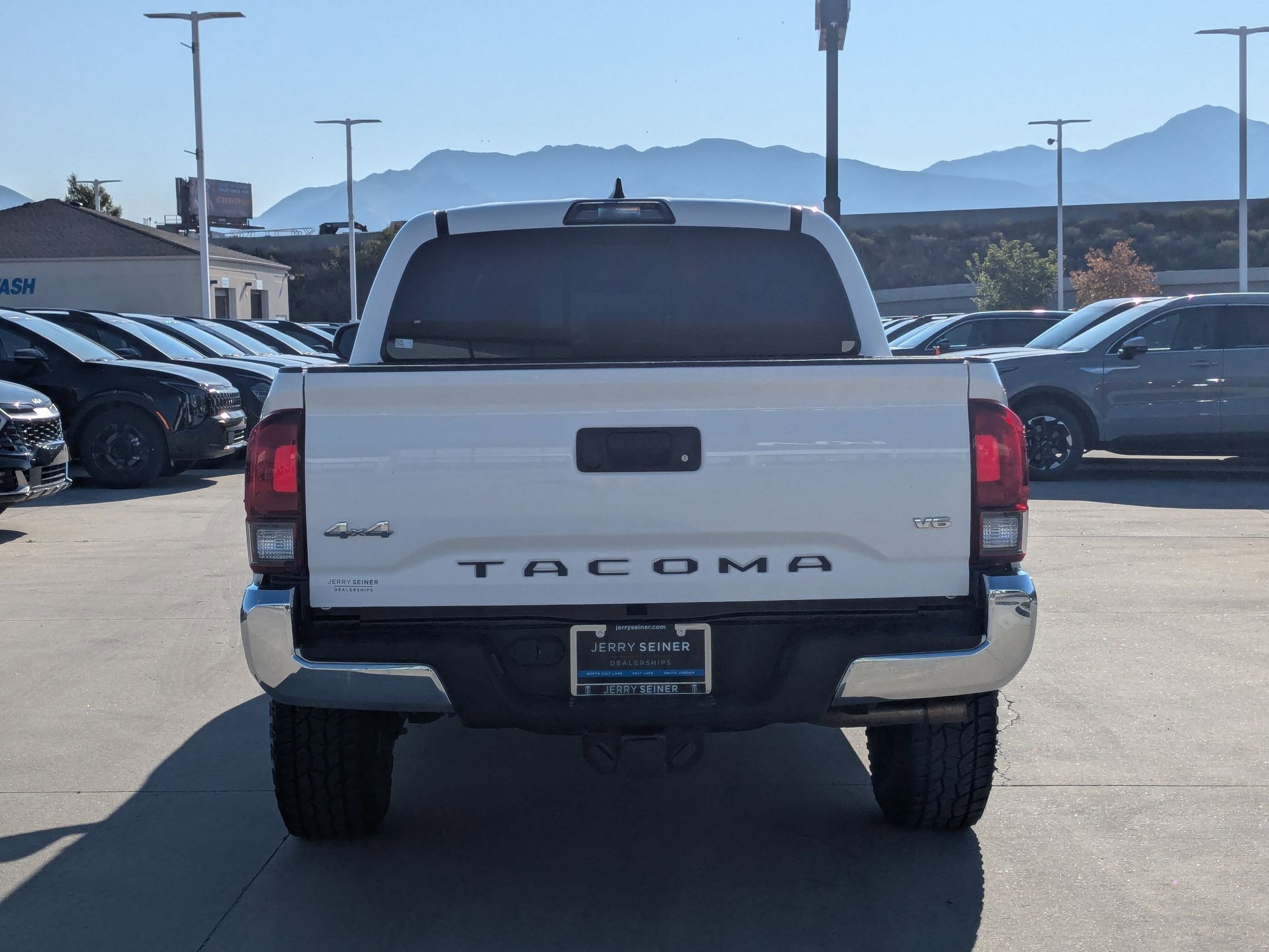 2019 Toyota Tacoma SR5 4x4 photo 4