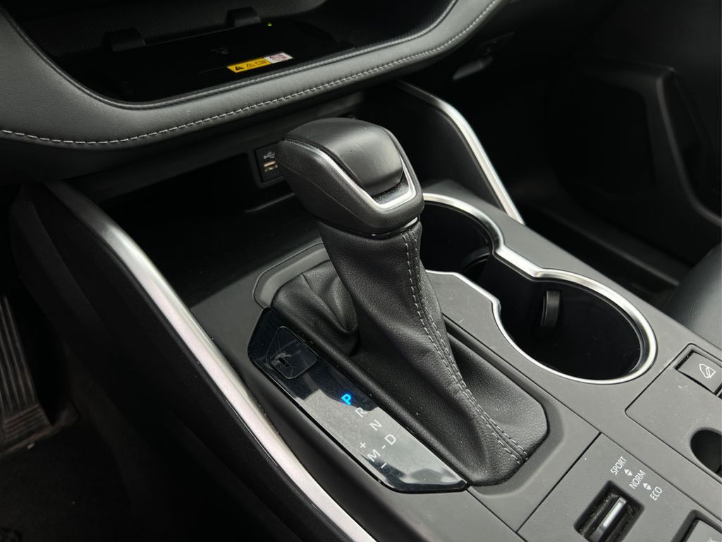 2023 Toyota Highlander XLE photo 37