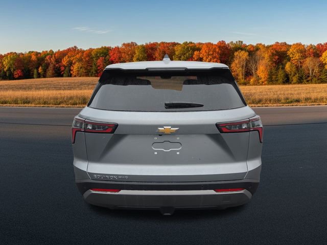 2026 Chevrolet Equinox LT photo 2