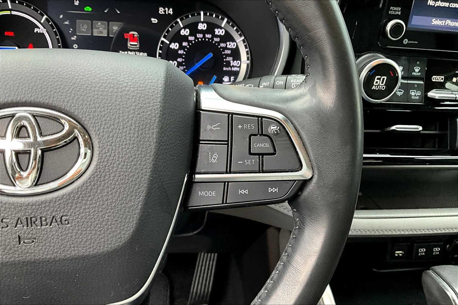 2021 Toyota Highlander Hybrid XLE photo 15