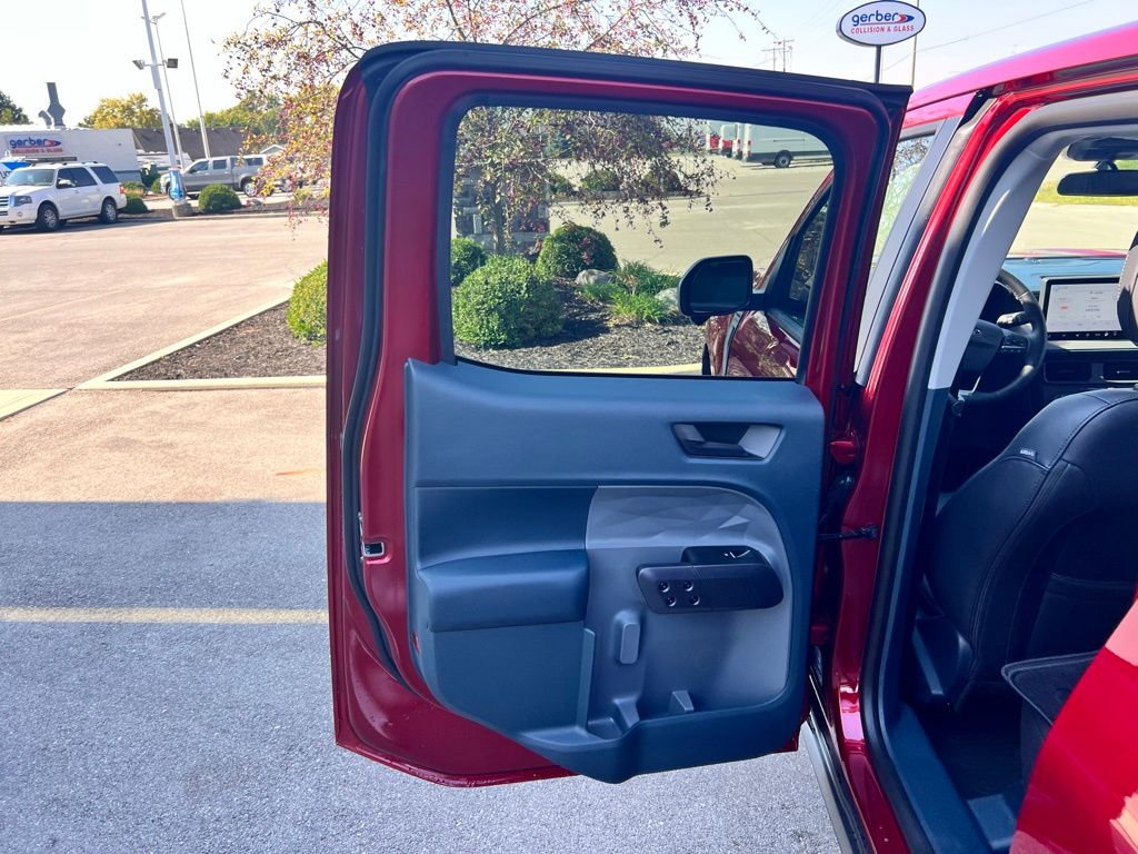 2025 Ford Maverick Lariat photo 22