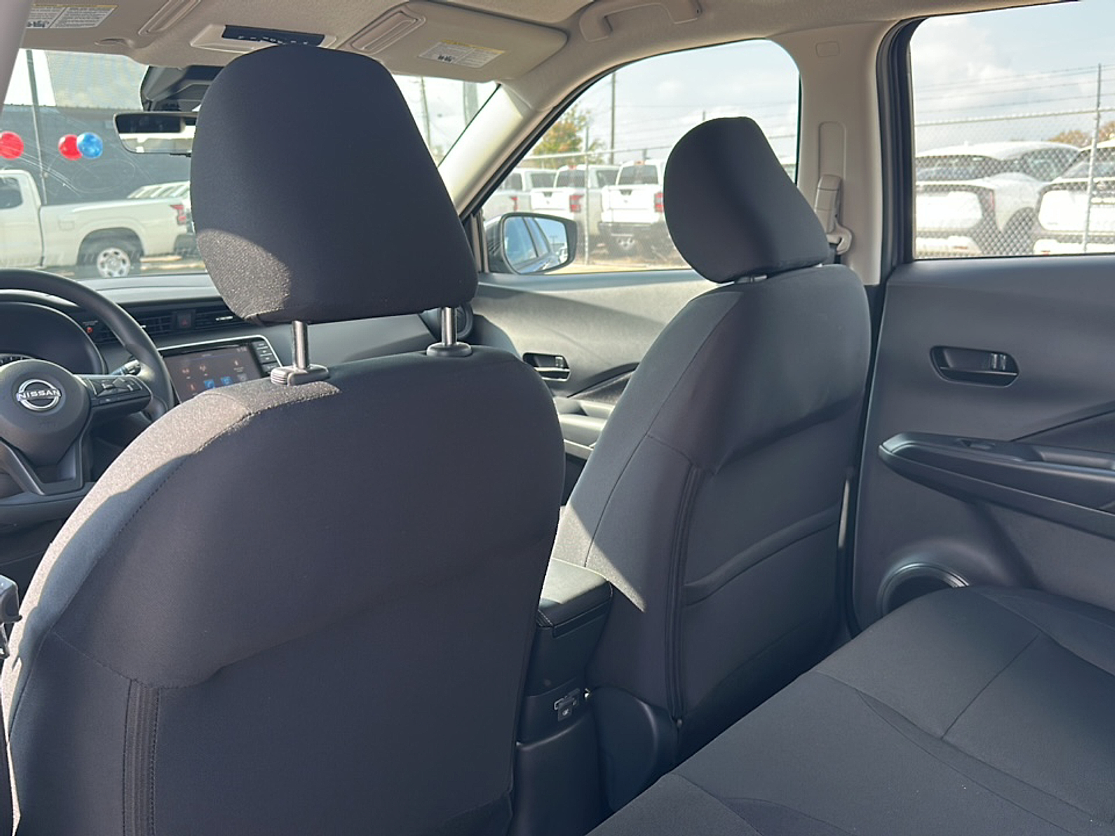 2025 Nissan Kicks Play S photo 4