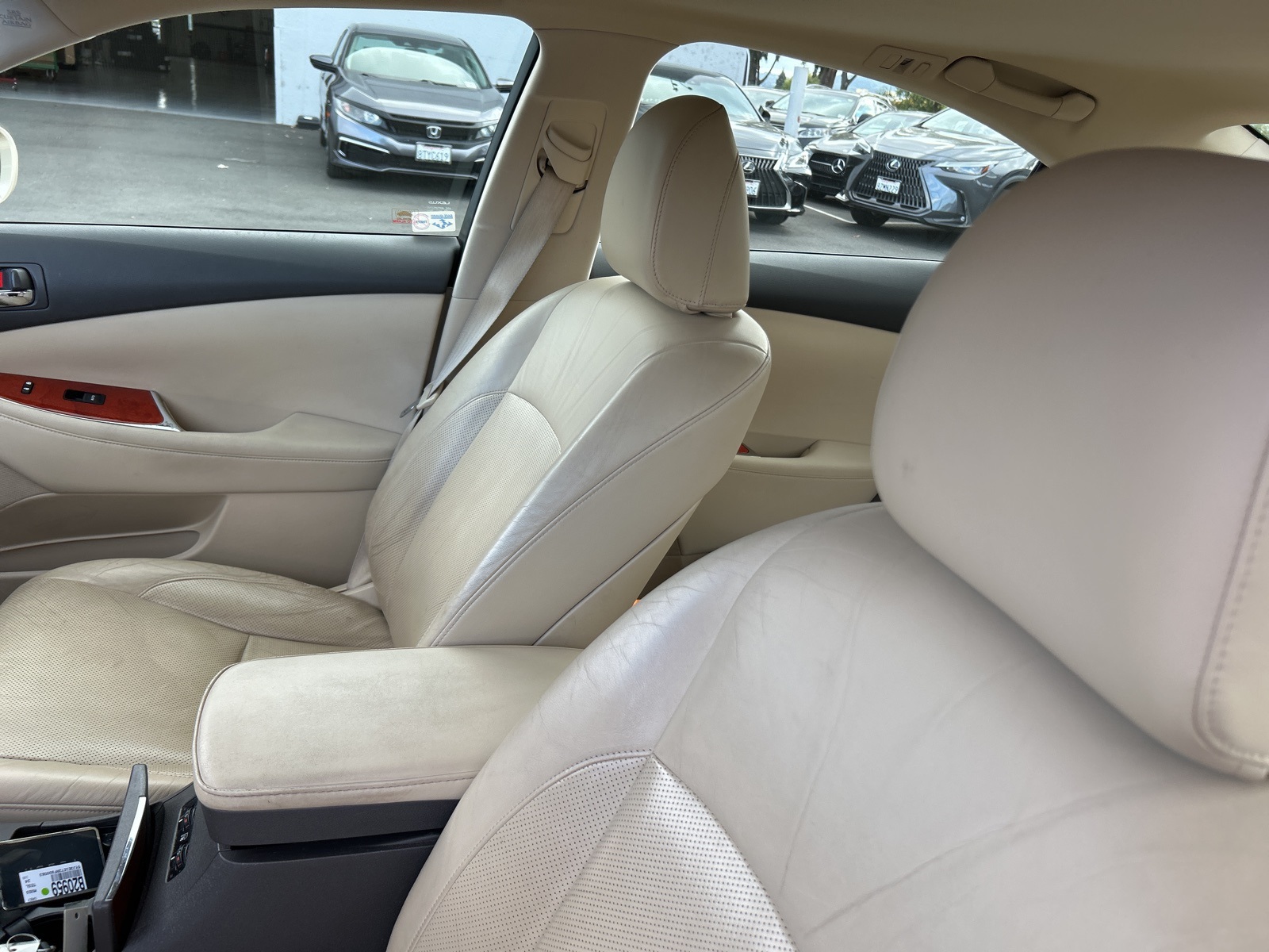 2010 Lexus ES 350 photo 7
