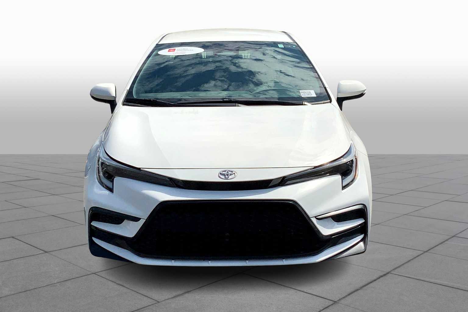 2024 Toyota Corolla SE photo 3