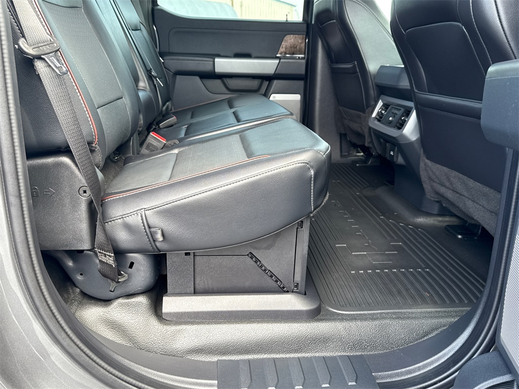 2024 Ford F-250 Lariat photo 15