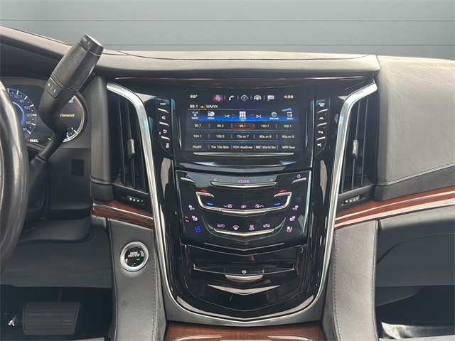 2018 Cadillac Escalade ESV Luxury photo 13