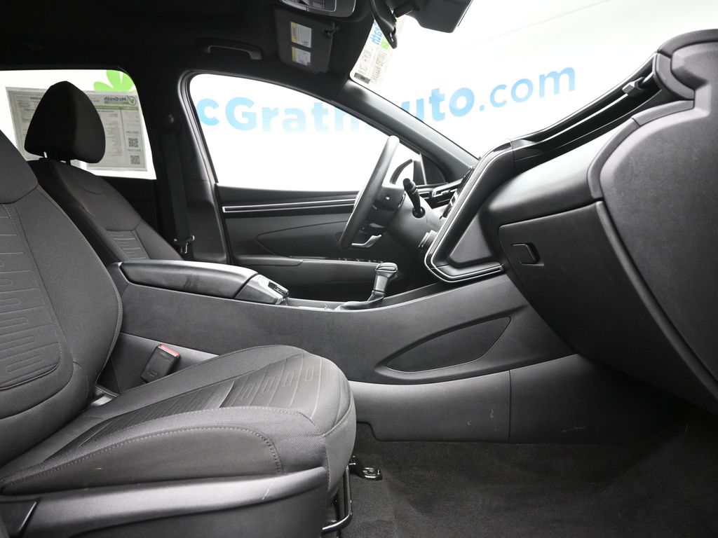 2023 Hyundai Santa Cruz SEL photo 2