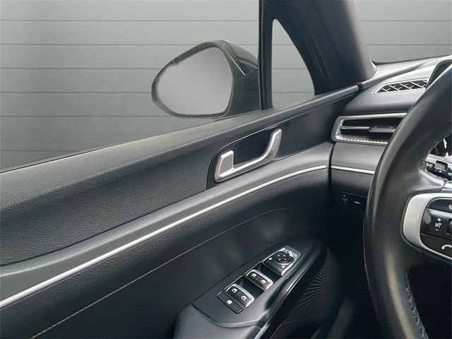 2022 Kia K5 GT-Line photo 22