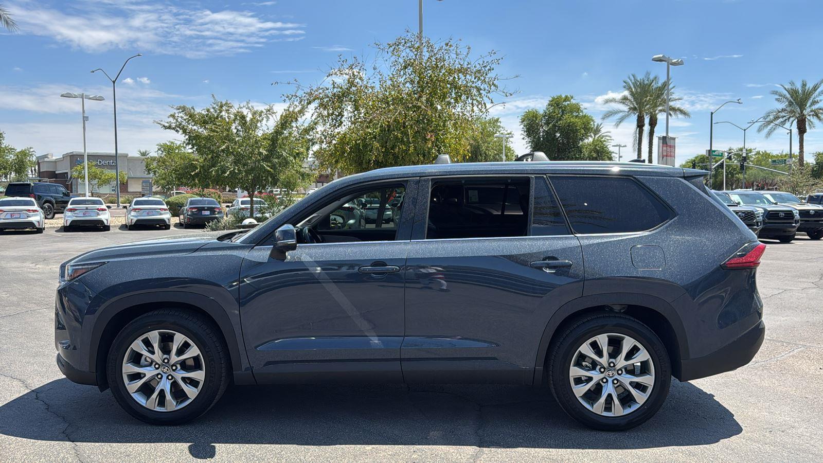 2024 Toyota Grand Highlander Limited photo 2