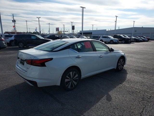 2022 Nissan Altima 2.5 photo 3