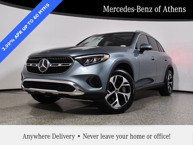 2025 Mercedes-Benz GLC Base's photo