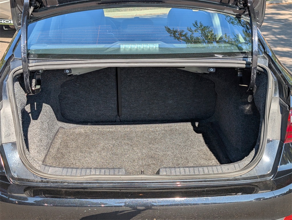 2023 Volkswagen Jetta 1.5T SEL photo 18