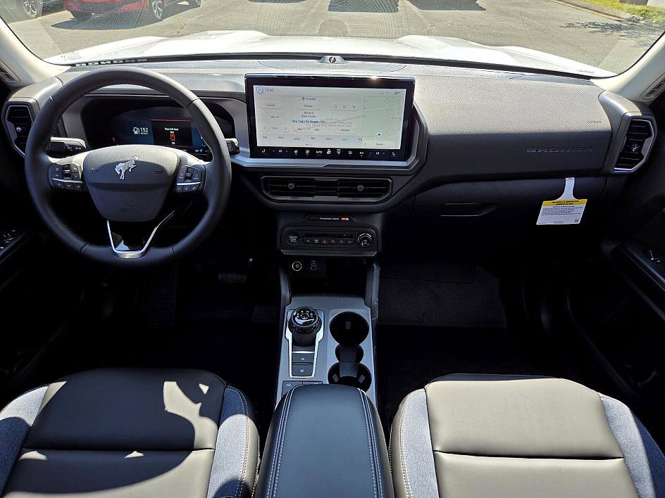 2025 Ford Bronco Sport Outer Banks photo 8