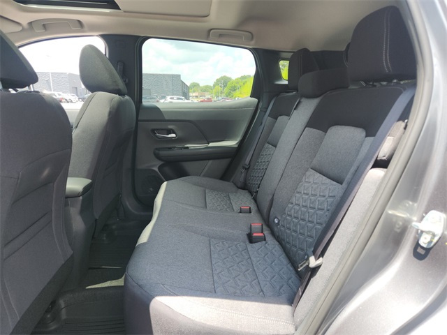 2025 Nissan Kicks SV photo 7