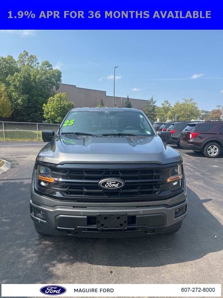 2025 Ford F-150 XLT photo 2