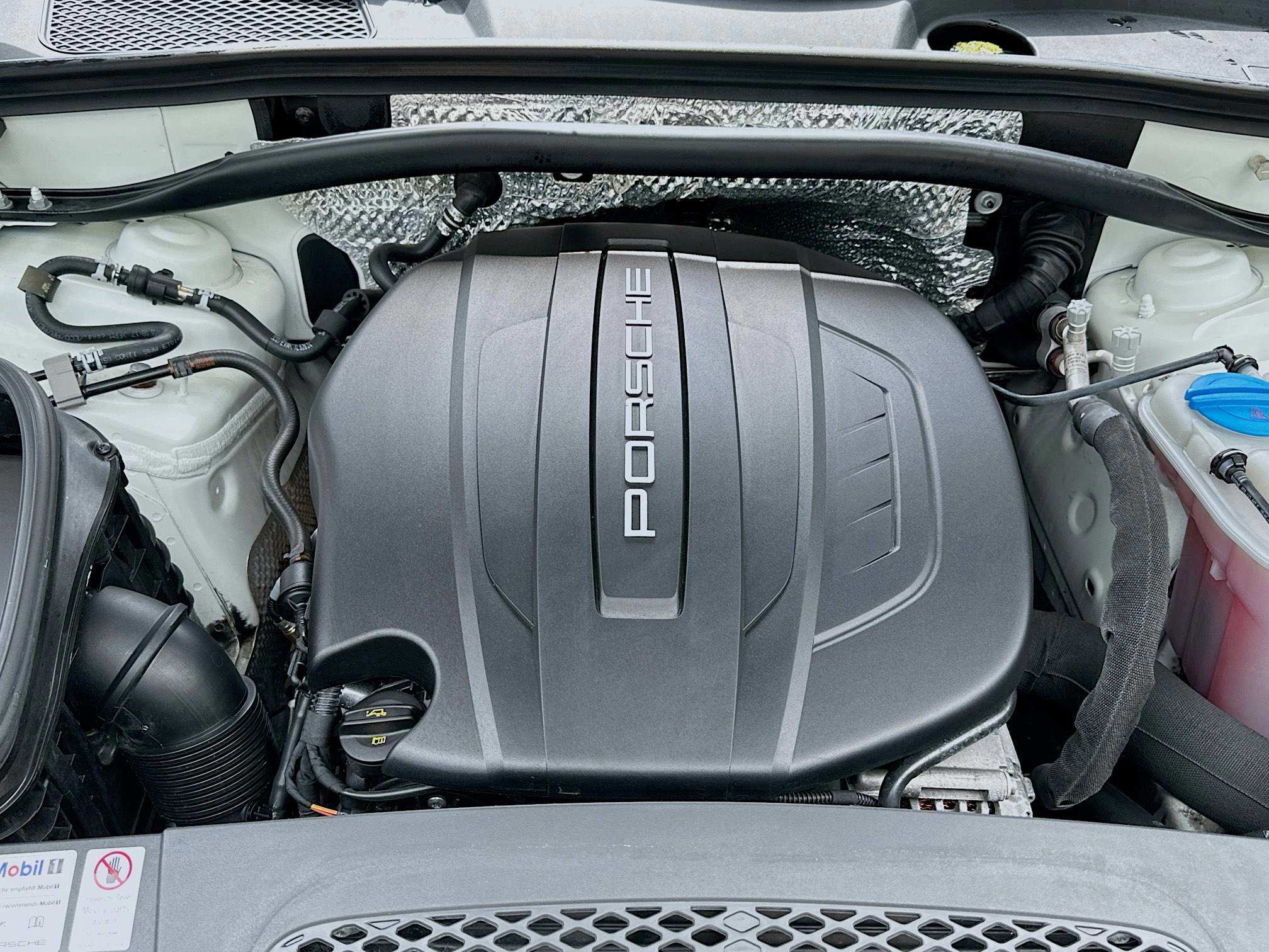 2018 Porsche Macan photo 34